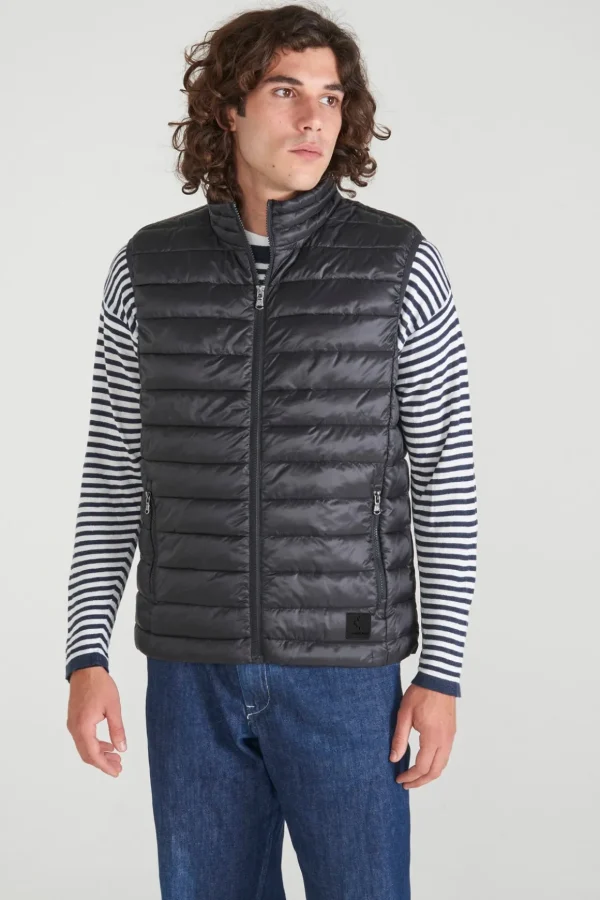 Tyler's Bay Vest